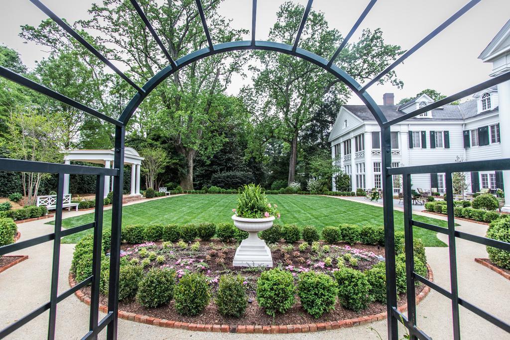 The Duke Mansion Bed & Breakfast Charlotte Dış mekan fotoğraf